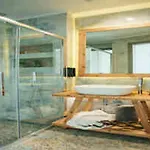 公寓式酒店 Blue Carpet Luxury 佩科霍里
