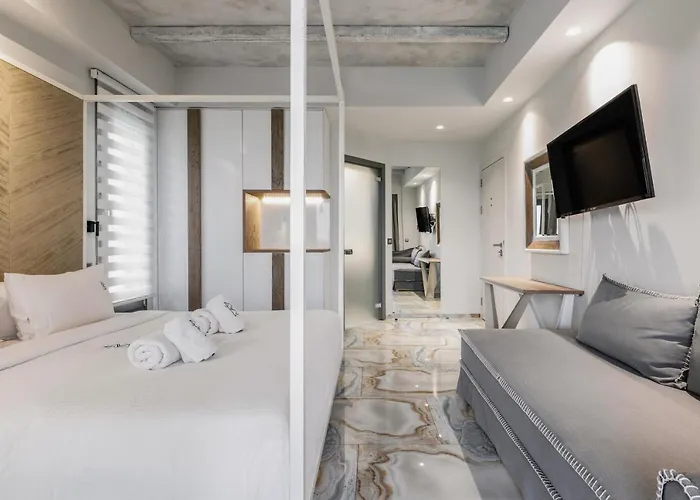 Aparthotel Blue Carpet Luxury Pefkochori