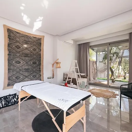 Lejlighedshotel Blue Carpet Luxury Pefkochori