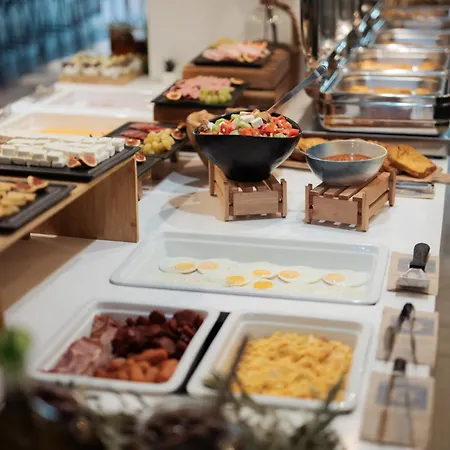 Blue Carpet Luxury 4* Pefkochori