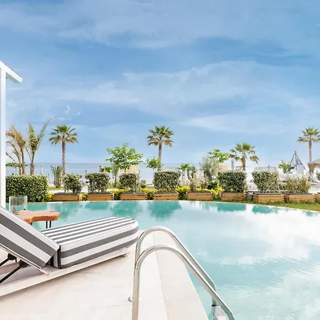 Blue Carpet Luxury 3* Pefkochori