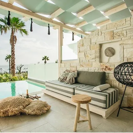 Blue Carpet Luxury Lejlighedshotel 4*