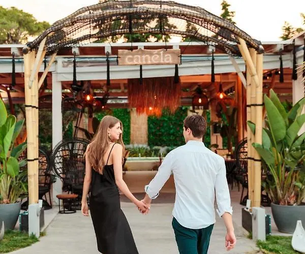 Blue Carpet Luxury Ξενοδοχείο με διαμερίσματα Πευκοχώρι