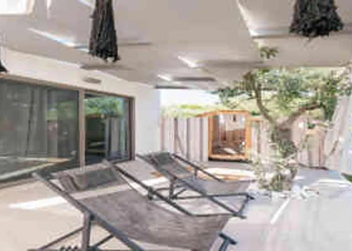 Blue Carpet Luxury Pefkochori