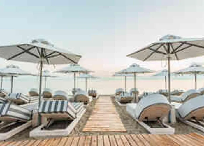 Blue Carpet Luxury 4* Πευκοχώρι