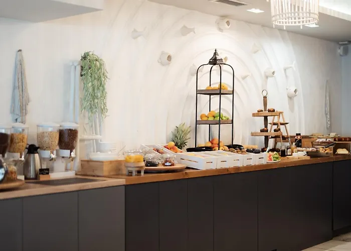 Blue Carpet Luxury Ξενοδοχείο με διαμερίσματα 4*