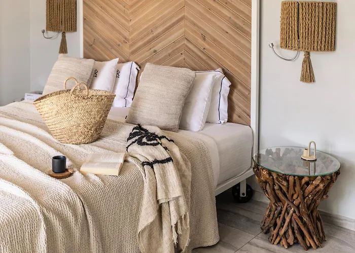 Blue Carpet Luxury 4* Πευκοχώρι