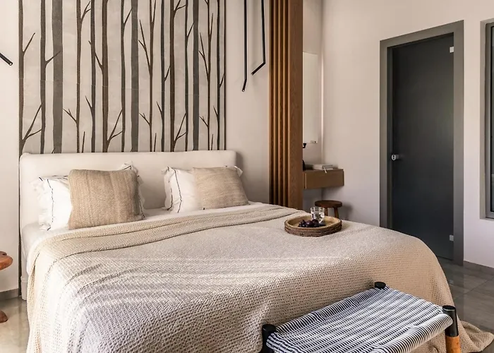 Blue Carpet Luxury 4* Πευκοχώρι