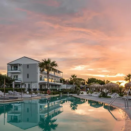 Blue Carpet Luxury Pefkochori