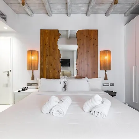 Blue Carpet Luxury Aparthotel 4*