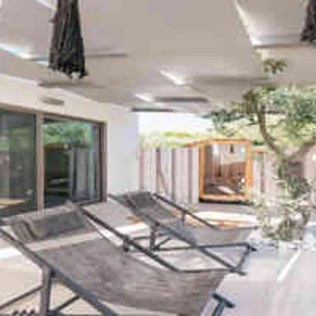 Blue Carpet Luxury Pefkochori