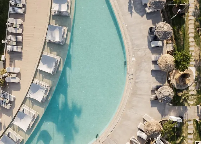 Blue Carpet Luxury Pefkochori